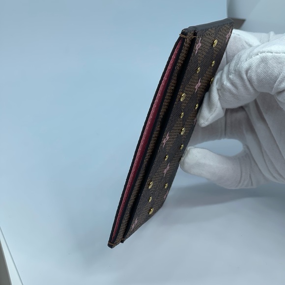 Louis Vuitton Card Holder - Picture 4 of 9